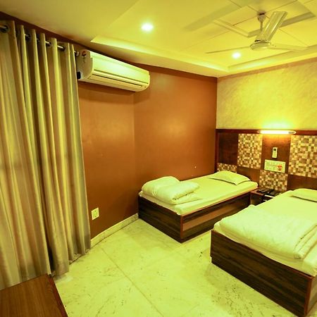 Hotel Ashiana Jāmnagar Zewnętrze zdjęcie