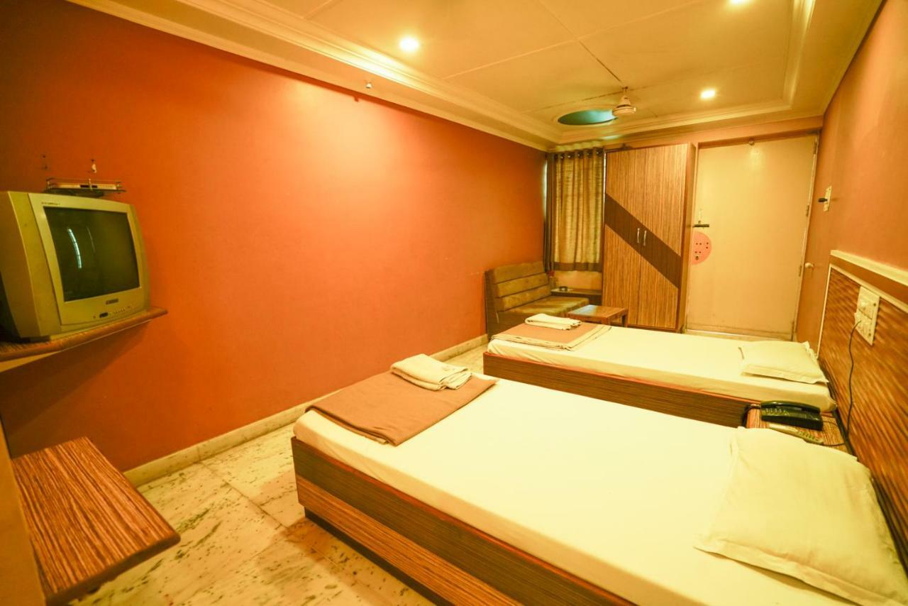 Hotel Ashiana Jāmnagar Zewnętrze zdjęcie